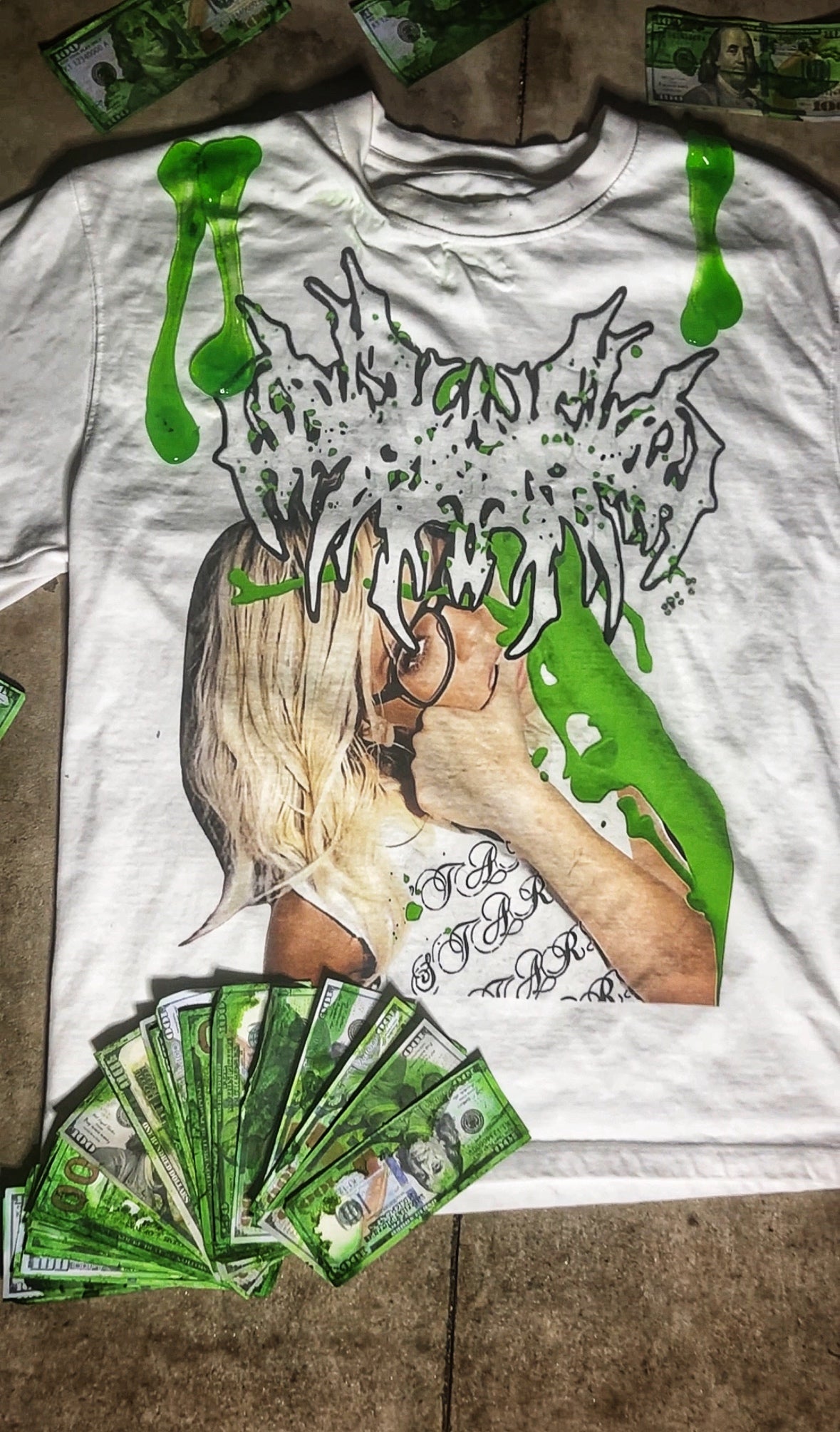 SLIME SEASON RIHANNA TEE