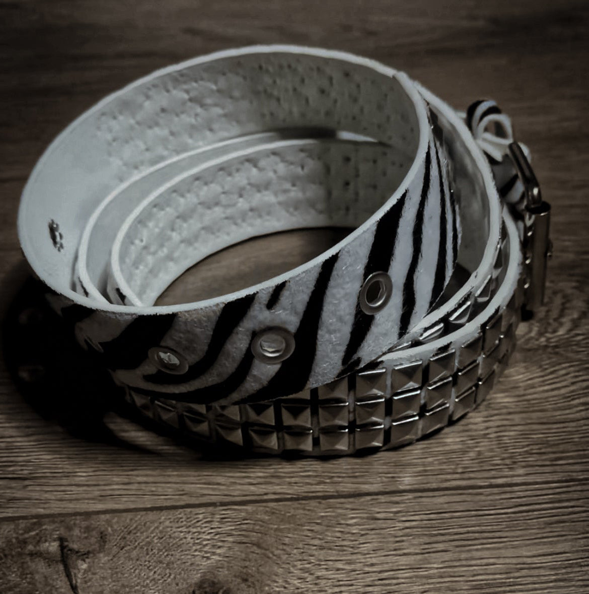 STUDDED ZEBRA PRINT BELT